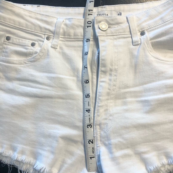 Aritzia Talula white cut-off denim shorts - Picture 5 of 6
